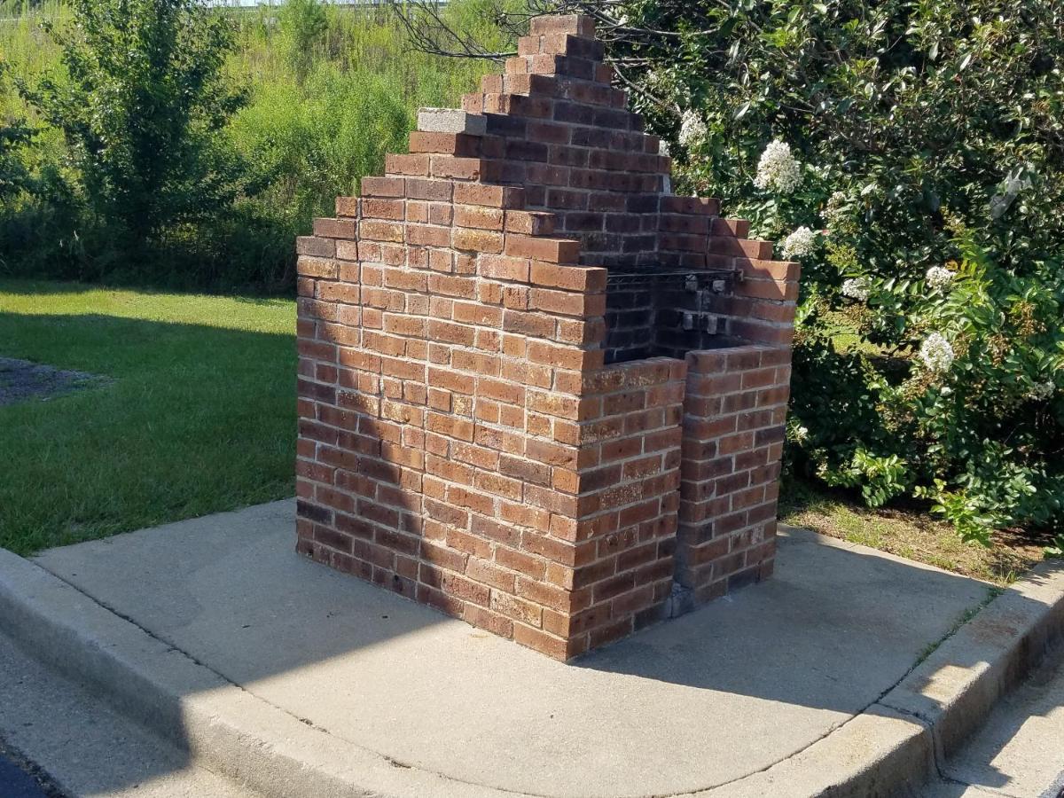 Travelers Inn&Suites Sumter Eksteriør bilde